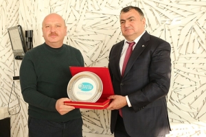 Cumhurbaşkanı Başdanışmanı Yalçın Topçu DATÜB Başkanıyla Kazakistan'da bir araya geldi