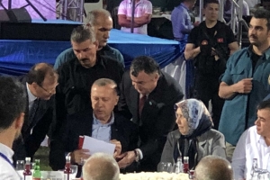 Büyük Bursa ​İftarında DATÜB Genel Başkanı Sn. Ziyatdin Kassanov Sn.Cumhurbaşkanı Erdoğan ile bir Araya Geldi