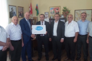 ​DATÜB Başkan Yardımcısı Sadyr Eibov Azerbaycan'da yaşayan DATÜB Meclisi üyeleri ile görüştü