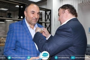 Rövşen Memmedoğlu “En İyi Gazeteci” Ödülüne Layık Görüldü