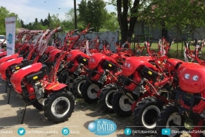 DATÜB Gürcistan Temsilciliği, TİKA ile Birlikte El Traktörü Dağıtımı Gerçekleştirdi