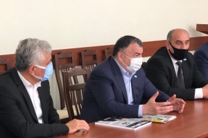 Z. Kassanov Saatli Valisi Sn. Elmir Bağırov ile Görüştü