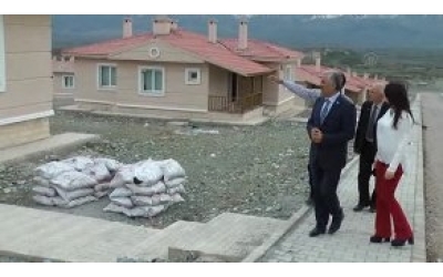 Erzincan'da Hazırlanan evlerin dıştan incelenmesi