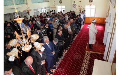 Ahıska Türkleri, Üzümlü'de ilk cuma namazını kıldı