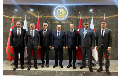 DATÜB heyeti, Ahıskalı ailelerin araç tescil sürecini görüşmek üzere gümrük yetkilileriyle bir araya geldi