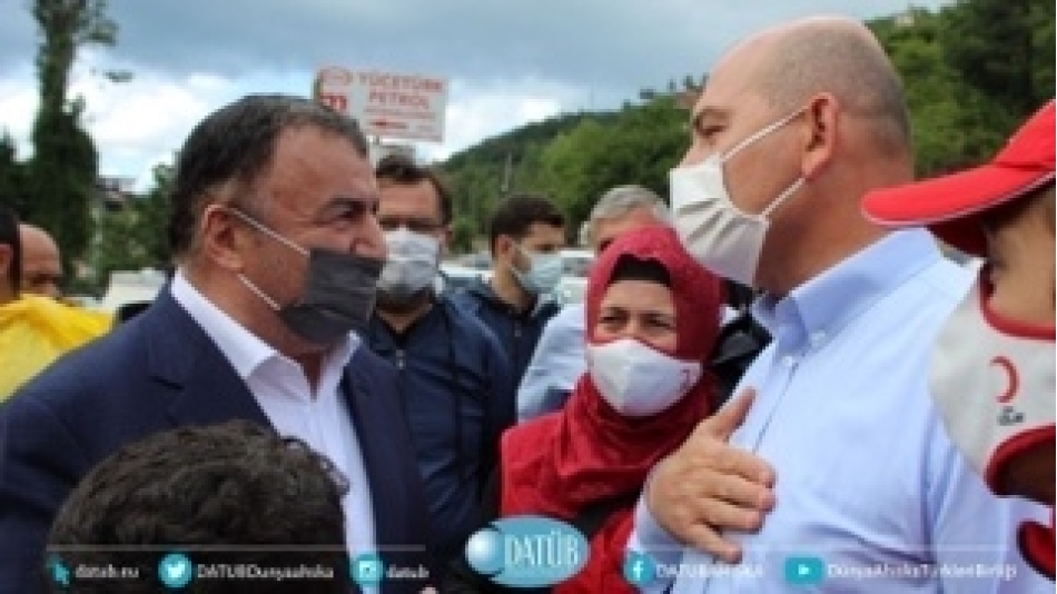 Hayırsever iş insanı ve DATÜB Genel Başkanı Ziyatdin Kassanov'dan AFAD'a 1 Milyon TL Bağış