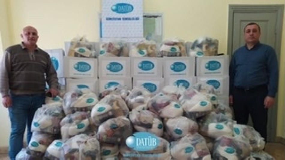 DATÜB Gürcistan’da Yaşayan Ailelere Erzak Yardımı Yaptı