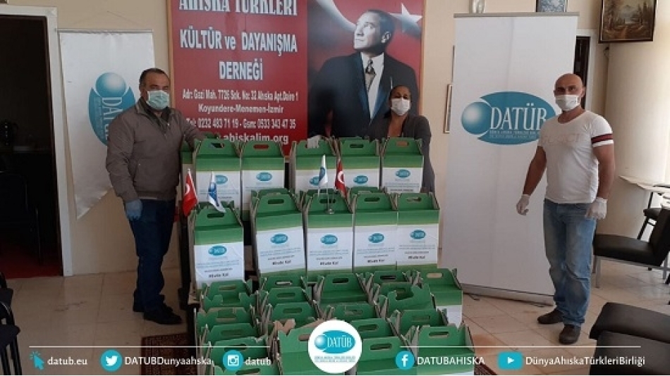 DATÜB'ün Gıda Yardım Kolisi, İzmir'de İhtiyaç Sahibi Ahıskalı Türk ailelere Ulaştı