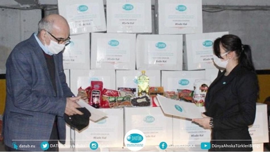 ​DATÜB'ün Gıda Yardımı Kolisi, İstanbul'da İhtiyaç Sahibi Ahıska Türkü Ailelere Ulaştı