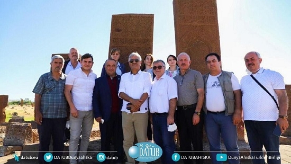 DATÜB Heyeti, Ahlat Selçuklu Mezarlığı’nı ziyaret Etti