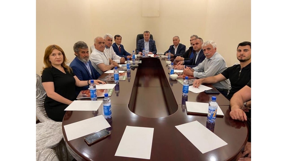 ​Almatı’da Kazakistan Ahıska Türkleri Milli Merkezi ofisinde DATÜB Genel Başkanı Ziyatdin Kassanov’un başkanlığında istişare toplantısı yapıldı